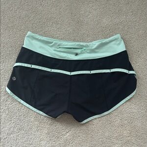 Lululemon Athletica Run Speed Up Shorts Womens Size 4. Black Fresh Teal Lined.